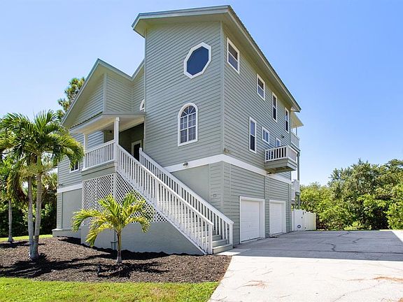 3rd image of 1610 Sea Breeze Dr