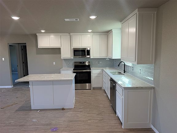 3rd image of 168 Altom Rd