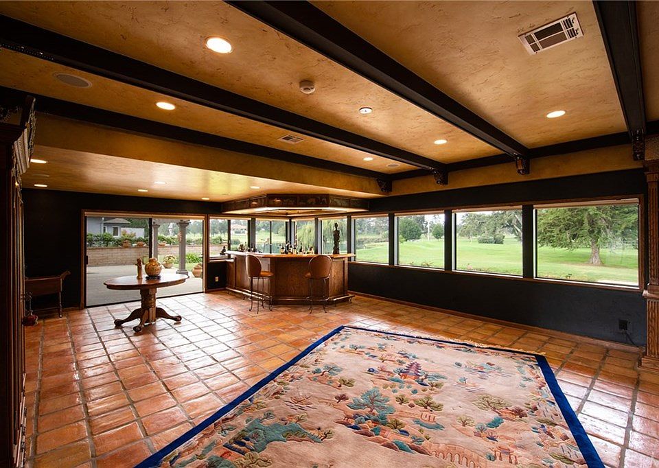 1st image of 2737 Lorencita Dr