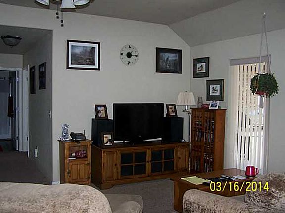 2nd image of 44751 Candlewood Dr