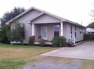 2109 Peterson St, Nederland, TX 77627