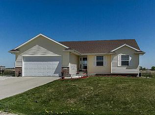4546 Dry Creek Ln, Palo, IA 52324