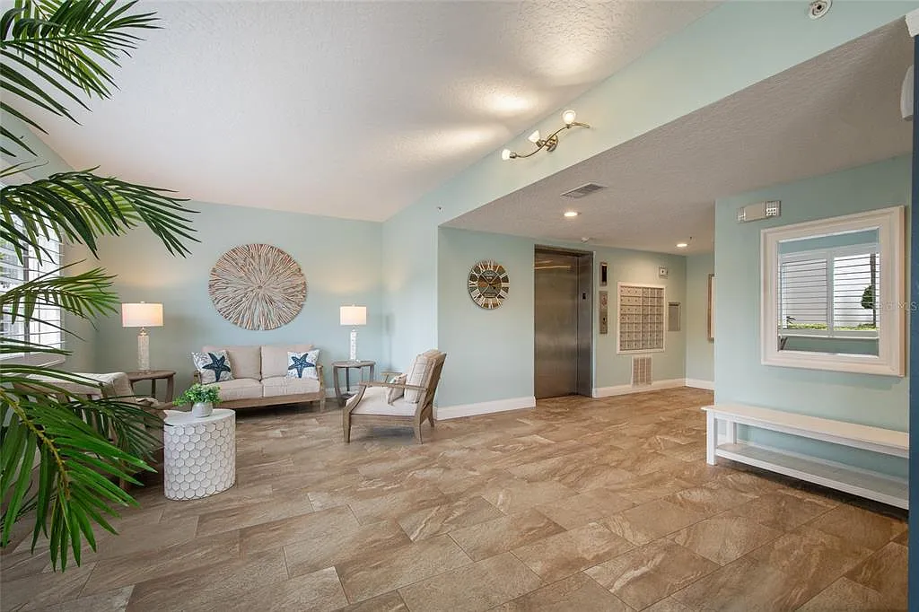 2 bed, 2.0 bath, 1590 sqft, $3,750 — Photo 4