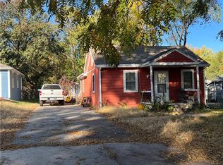 8536 Kessler St, Overland Park, KS 66212