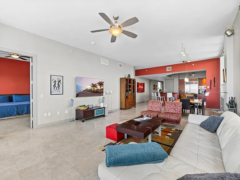 701 SE 21st Ave #501 — Photo 12
