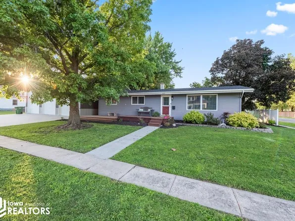 602 W Chestnut St, Bloomfield, IA 52537