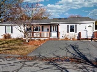 22 Ivy Rd, New Bedford, MA 02745