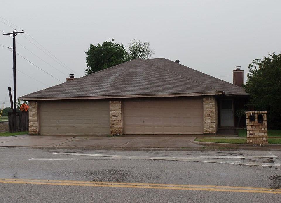 1st image of 6313 Holiday Ln