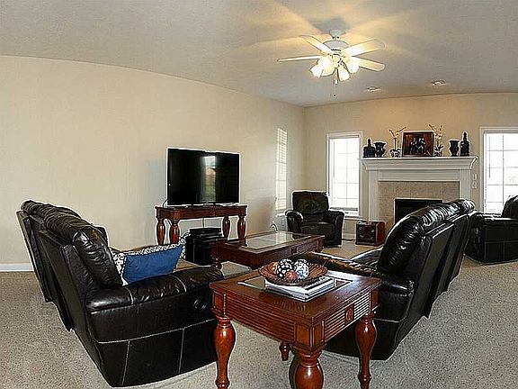 2nd image of 1215 Independence Blvd