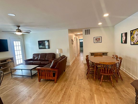 4th image of 1229 Ballantrae Pl APT A