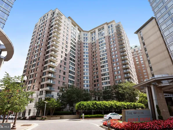 851 N Glebe Rd APT 1513, Arlington, VA 22203
