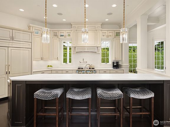 5th image of 8105 Overlake Drive W