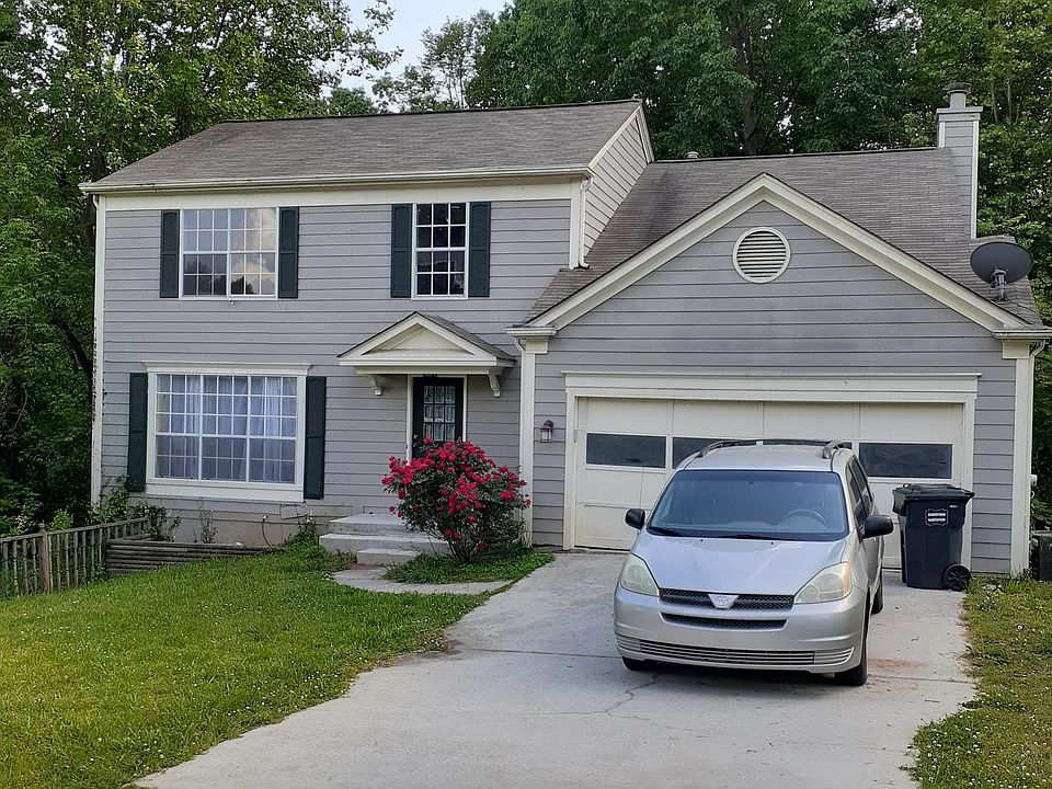 1st image of 1911 Surrey Hill Cir