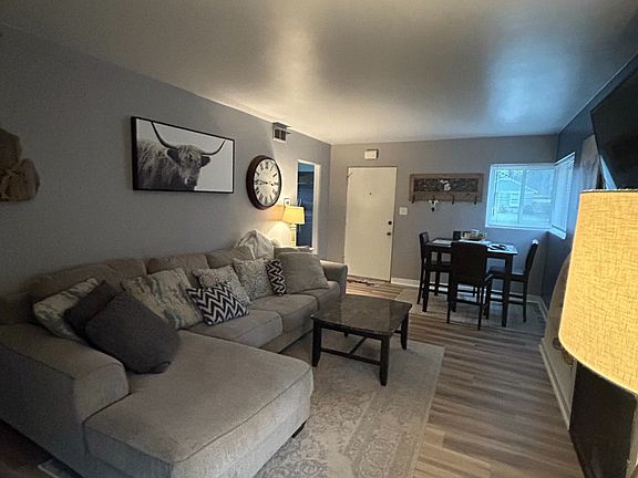 2nd image of 518 Lasalle Blvd