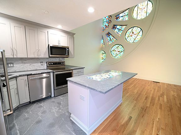 5th image of this home
