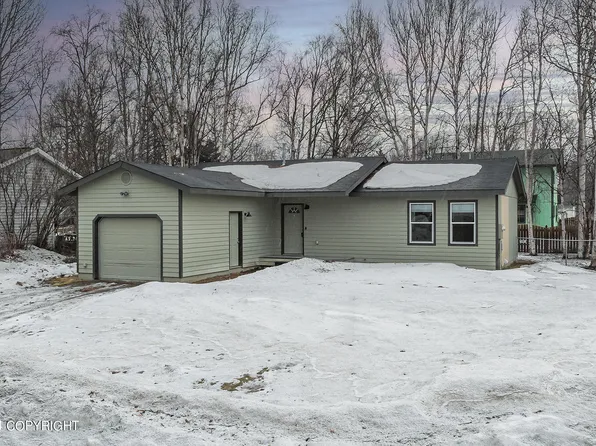 221 N Lloyd St, Palmer, AK 99645