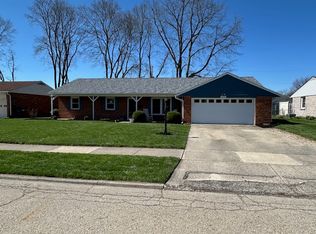 1020 Crestview Dr, Troy, OH 45373