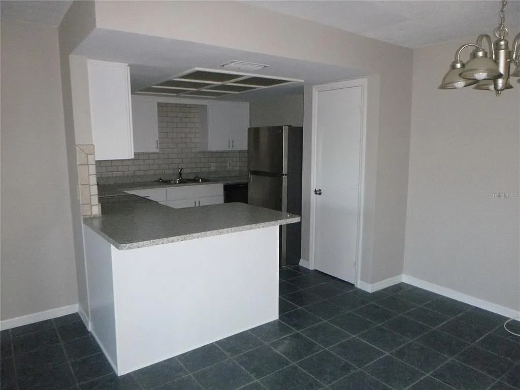 2 bed, 1.5 bath, 1062 sqft, $1,500 — Photo 2