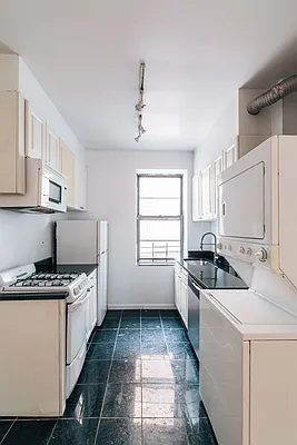 Rented by Sky Management | media 27