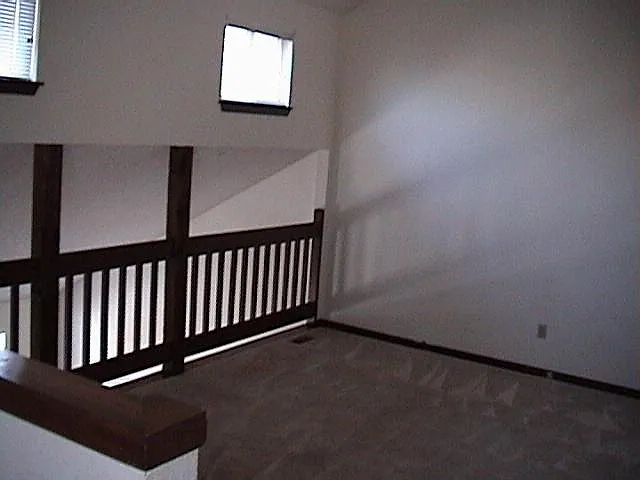3 bed, 1250 sqft, $1,800 — Photo 2