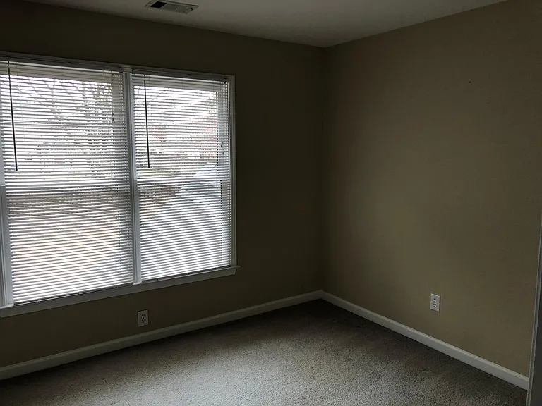 Rear bedroom
