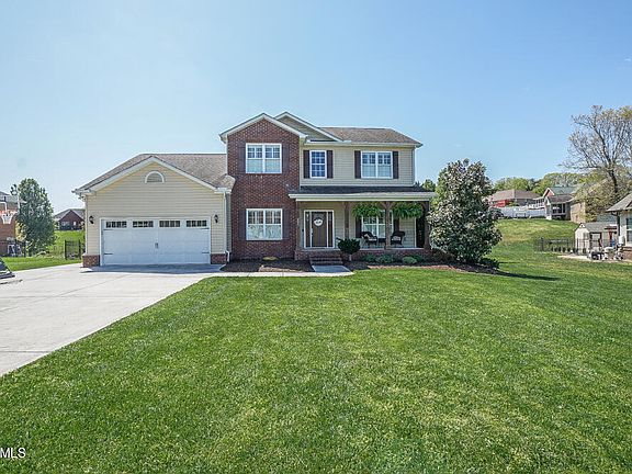 2nd image of 601 Grassland Dr