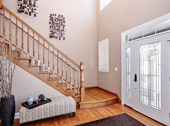 2nd image of 9029 Park Hill Ct
