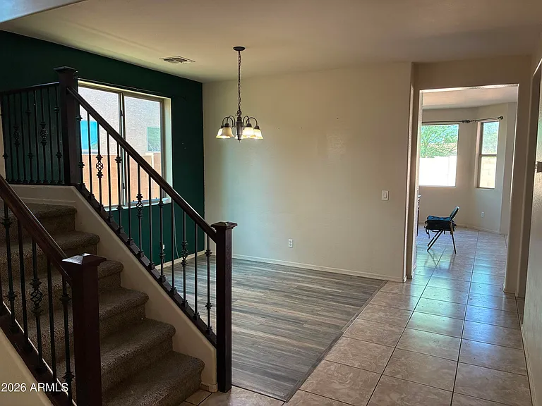 3340 S Sunland Dr — Photo 4