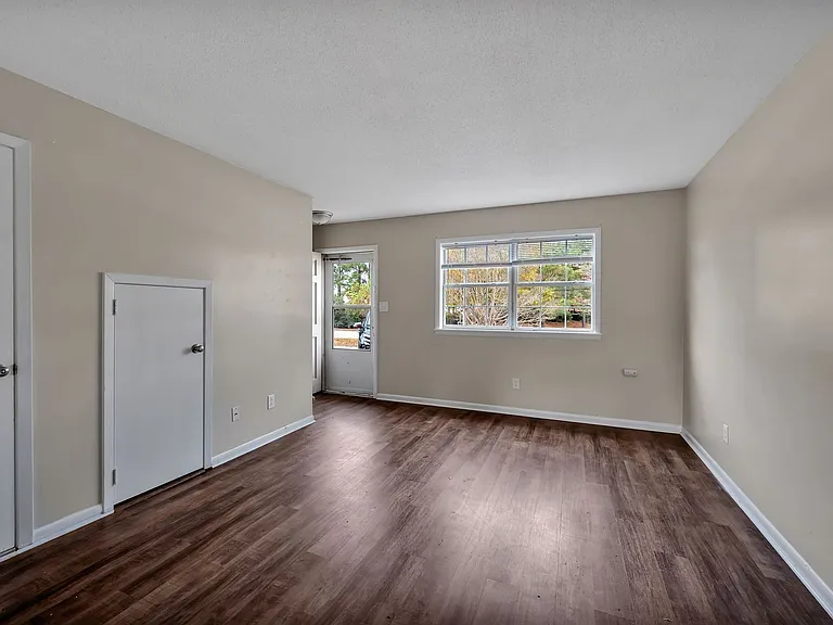 302B Law Rd — Photo 2