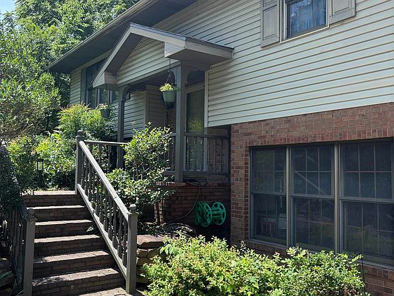 3rd image of 1523 Red Leaf Dr