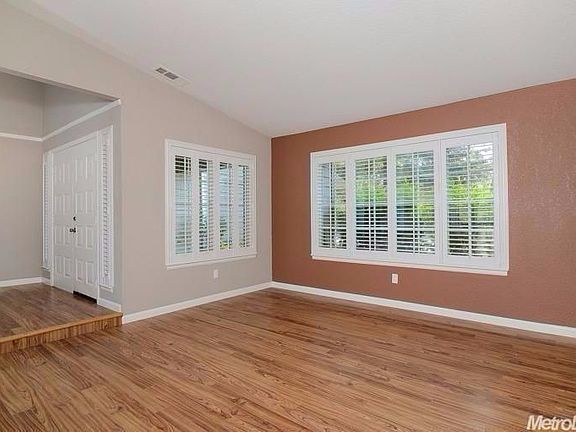 4th image of 8871 Liscarney Way