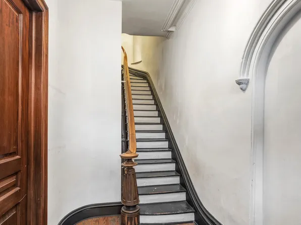 323 President Street image 6 of 13