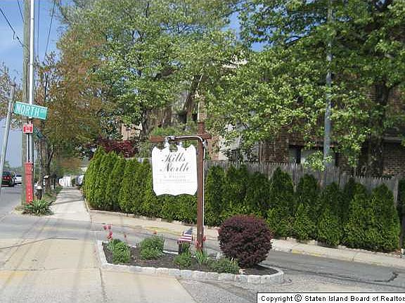 2nd image of 94 N North Dr