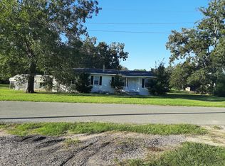 944 Spears Ave, Graceville, FL 32440