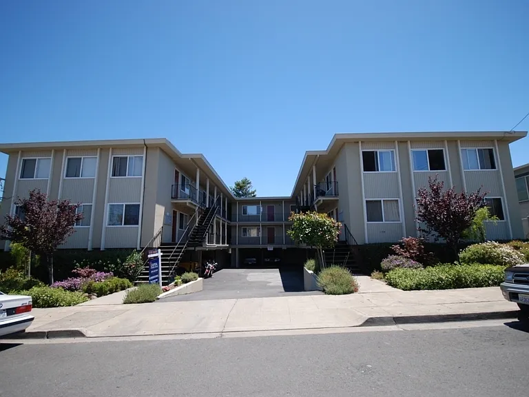 140 San Marco Av. — Photo 1