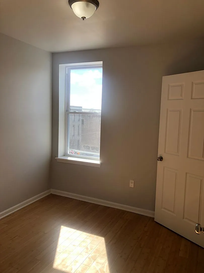 Building Photo - 600 N Arlington Ave #3