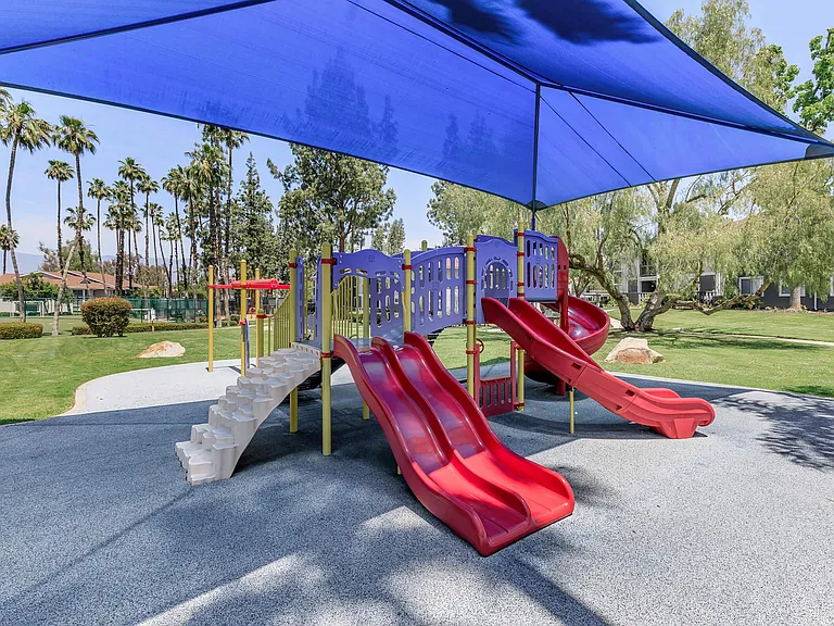 Redlands Lawn & Tennis — Photo 14