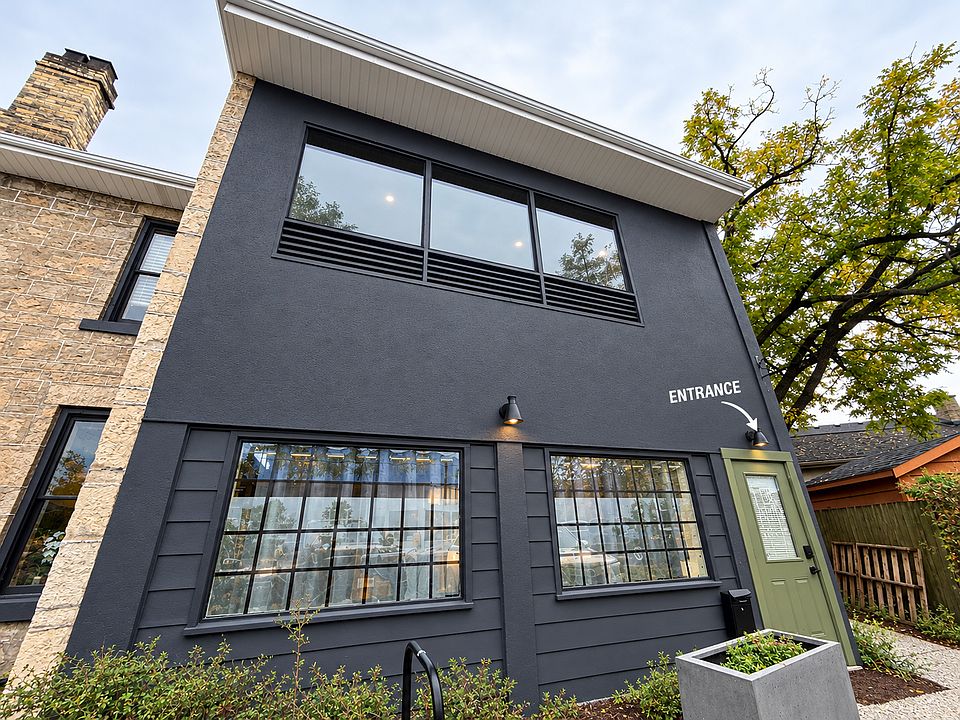 1st image of 214 Woolwich St