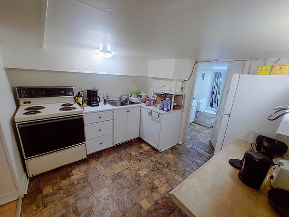 3rd image of 69 Scott St #A-1