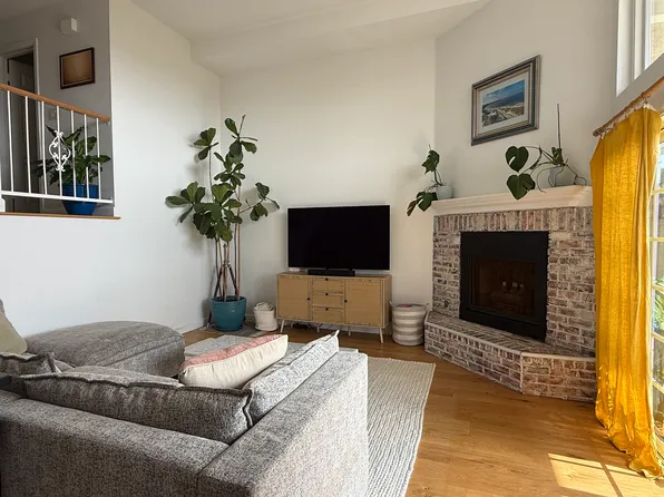 222 S Guadalupe Ave APT 2, Redondo Beach, CA 90277