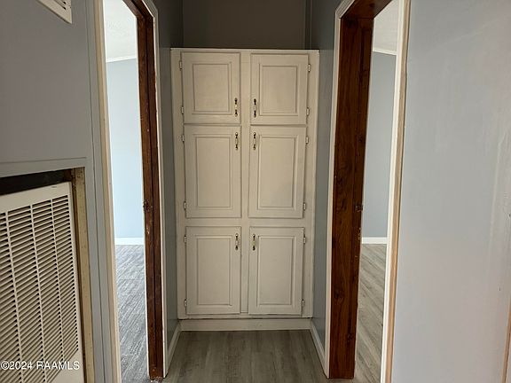 5th image of 1237 Jesse B Rd