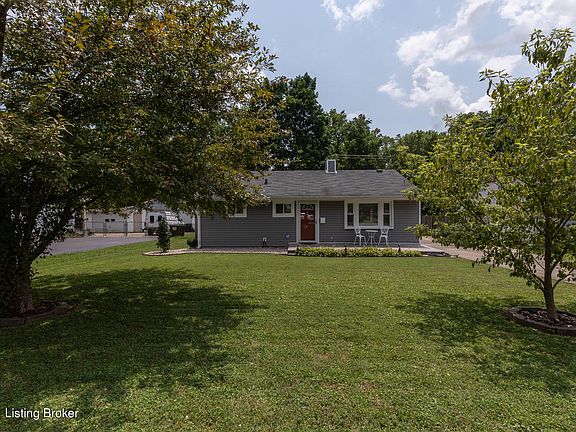 5th image of 207 Granvil Dr