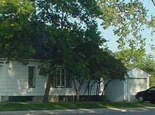 922 W Kemp Ave, Watertown, SD 57201
