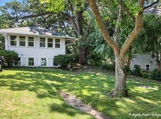 67 Wells St, Fox Lake, IL 60020