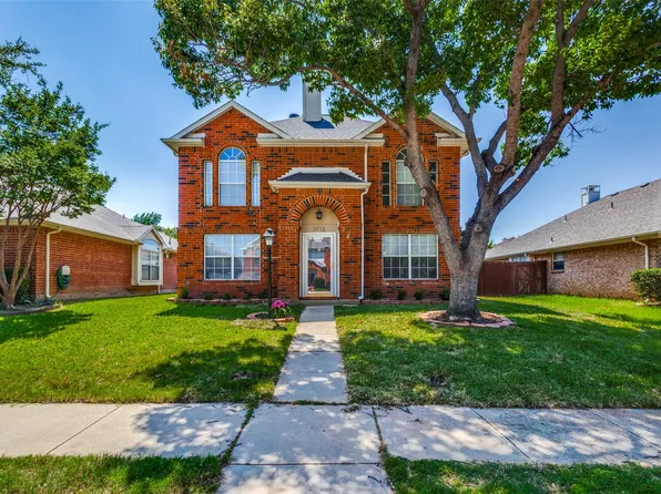1712 Creekpoint Dr, Lewisville, TX 75067