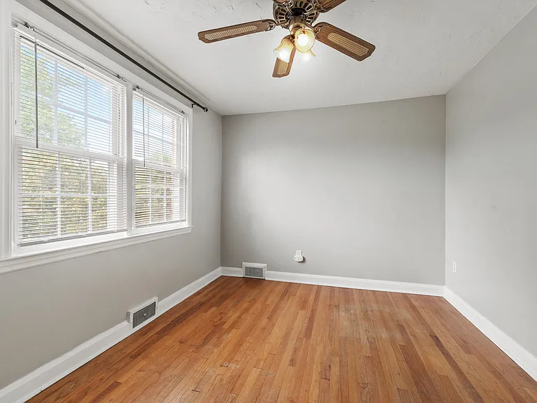 8126 Kirkwall Ct — Photo 12