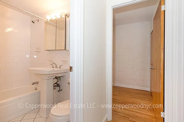 Rented by Copperwood Real Estate | media 16