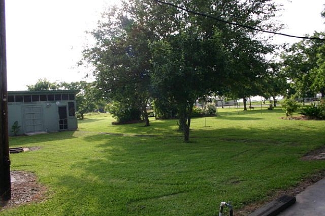 2nd image of 57 Seakist Rd