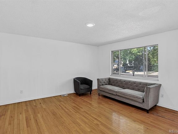 4th image of 710 S MACON Way