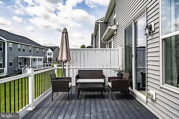 608 Mockernut Ct — Photo 25
